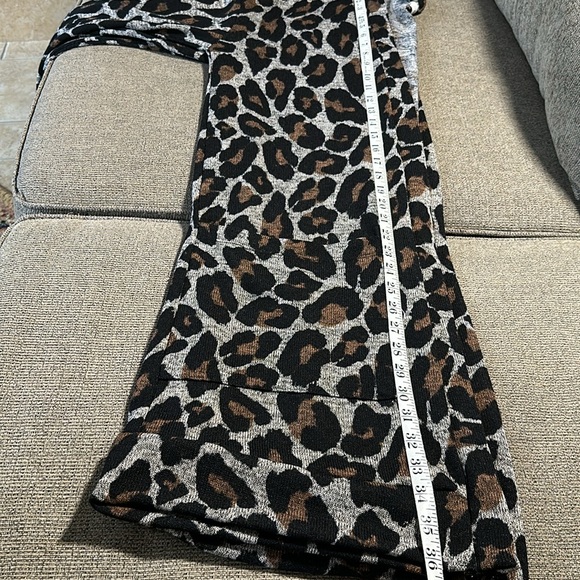 Cherish Leopard Long Cardigan Size L - Picture 7 of 8